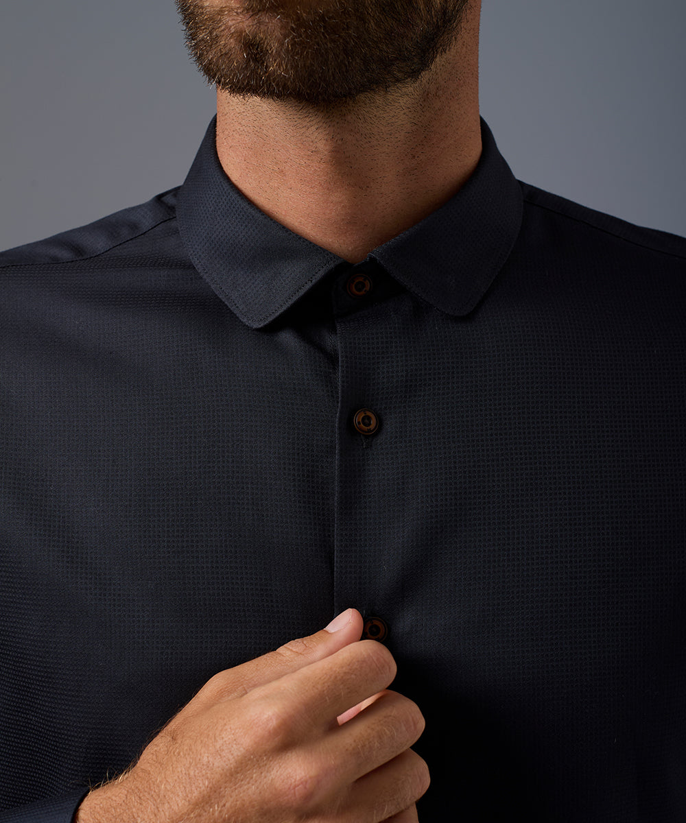 Camisa Roll Up Cuello Redondeado Classic Fit