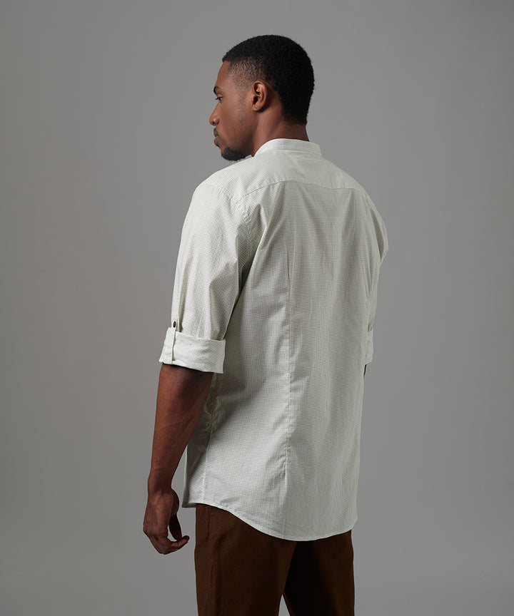 CAMISA MANGA LARGA CUELLO NERU ROLL UP SLIM FIT BLANCO ESTAMPADO OI25