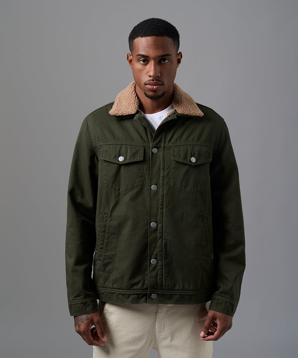 CASACA DENIM SOBRETEÑIDO CON SHERPA VERDE OI25
