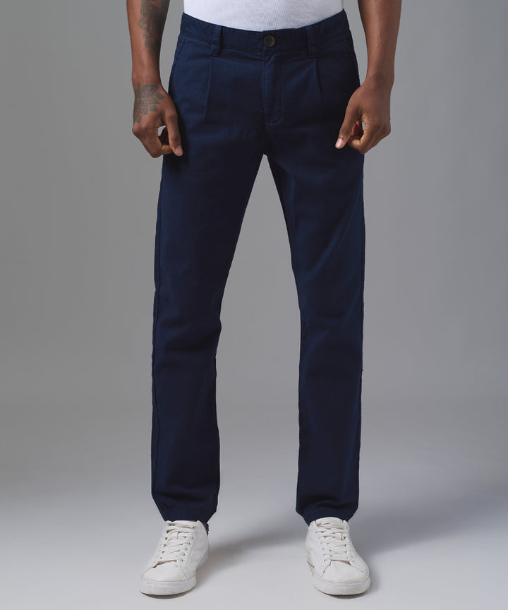 PANTALON BROKER CON PINZAS SLIM FIT AZUL MARINO OI25
