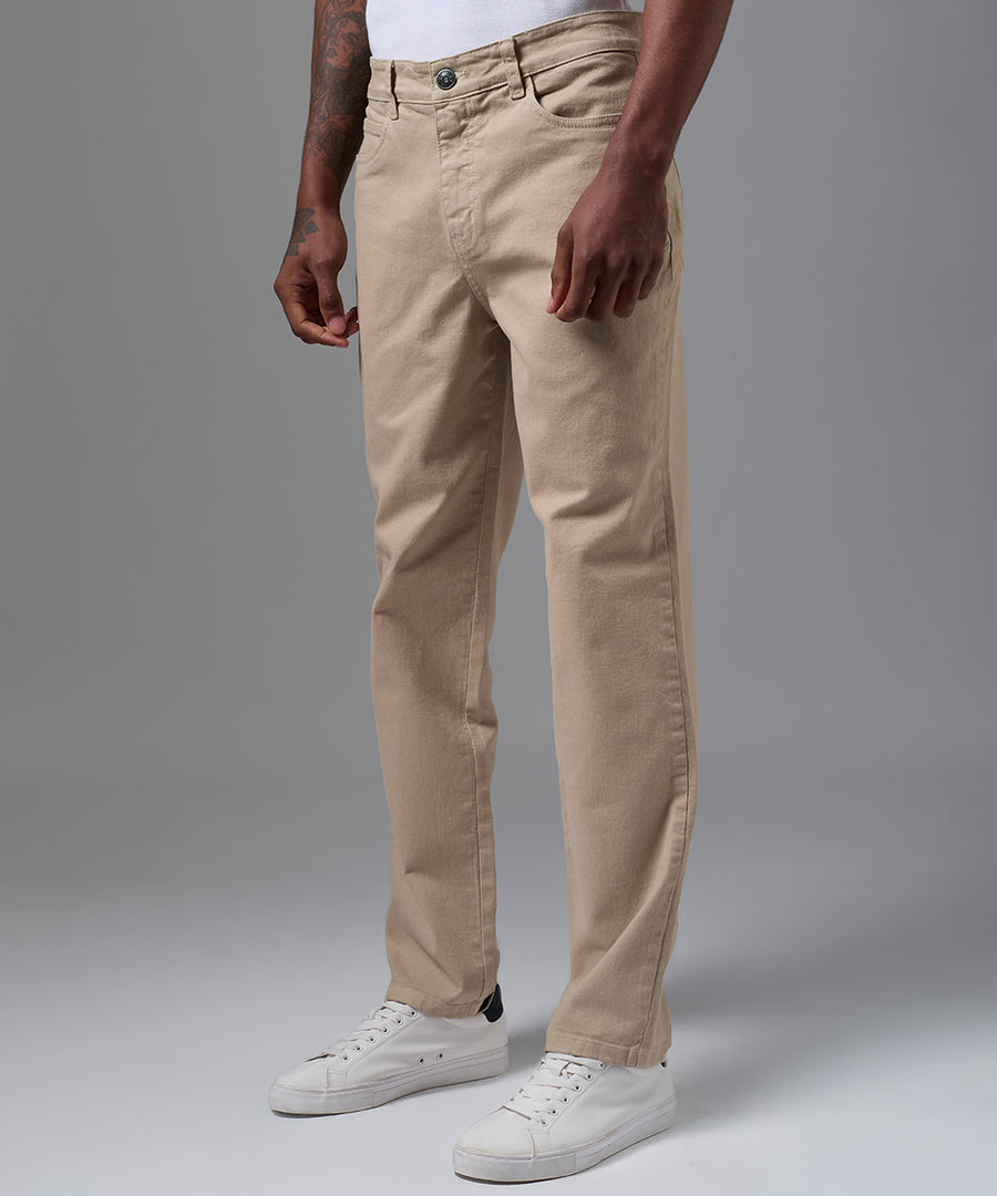 PANTALON DENIM SPANDEX REGULAR MARRON CLARO OI25