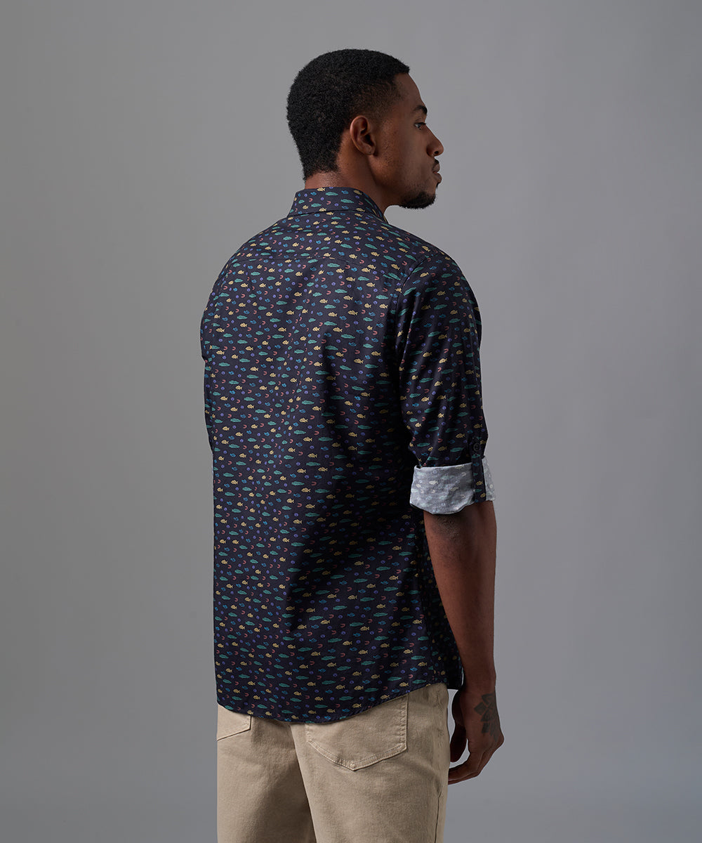 CAMISA MANGA LARGA PECES DE RIO CLASSIC FIT NEGRO ESTAMPADO OI25