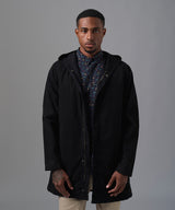 CASACA DRILL PARKA CON CAPUCHA NEGRO OI25