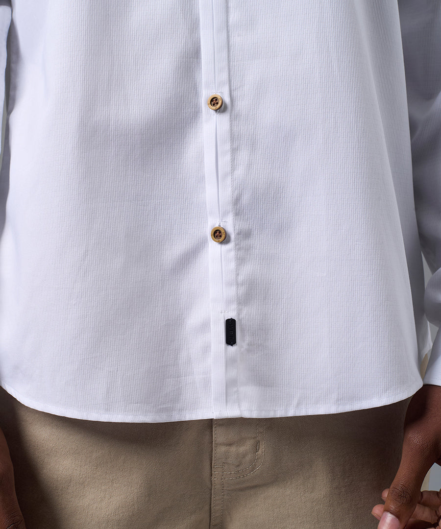 CAMISA MANGA LARGA PECHERA OJAL CLASSIC FIT BLANCO OI25