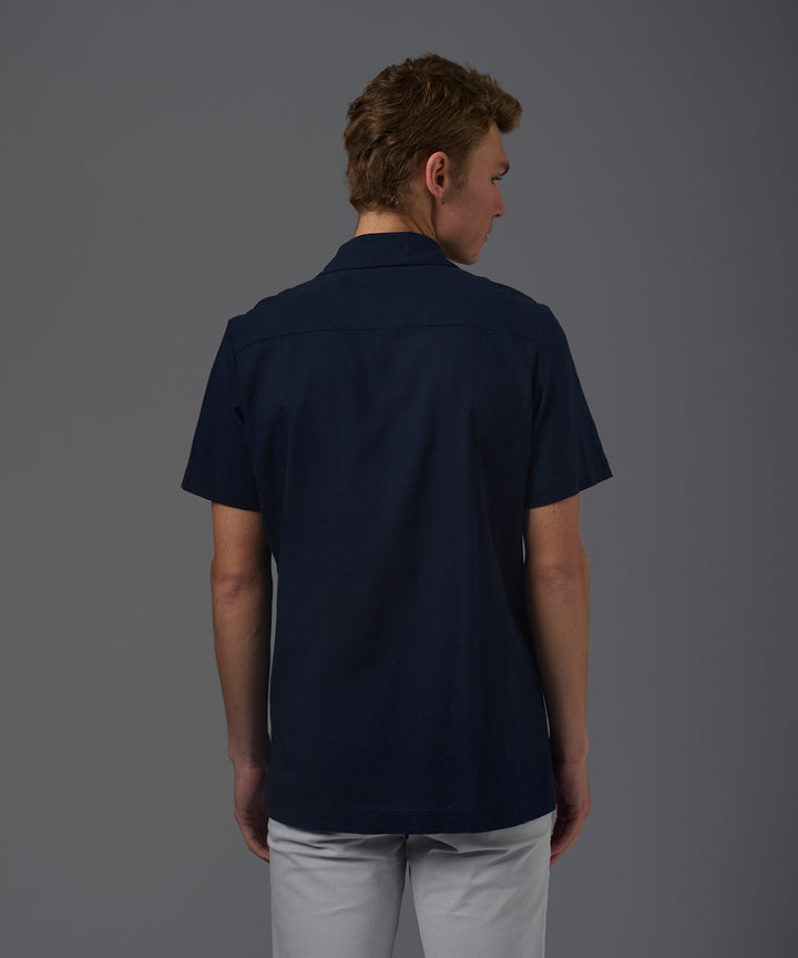 CAMISA MANGA CORTA LOOK LINO CUELLO RESORT CORTES CLASSIC FIT AZUL PV26