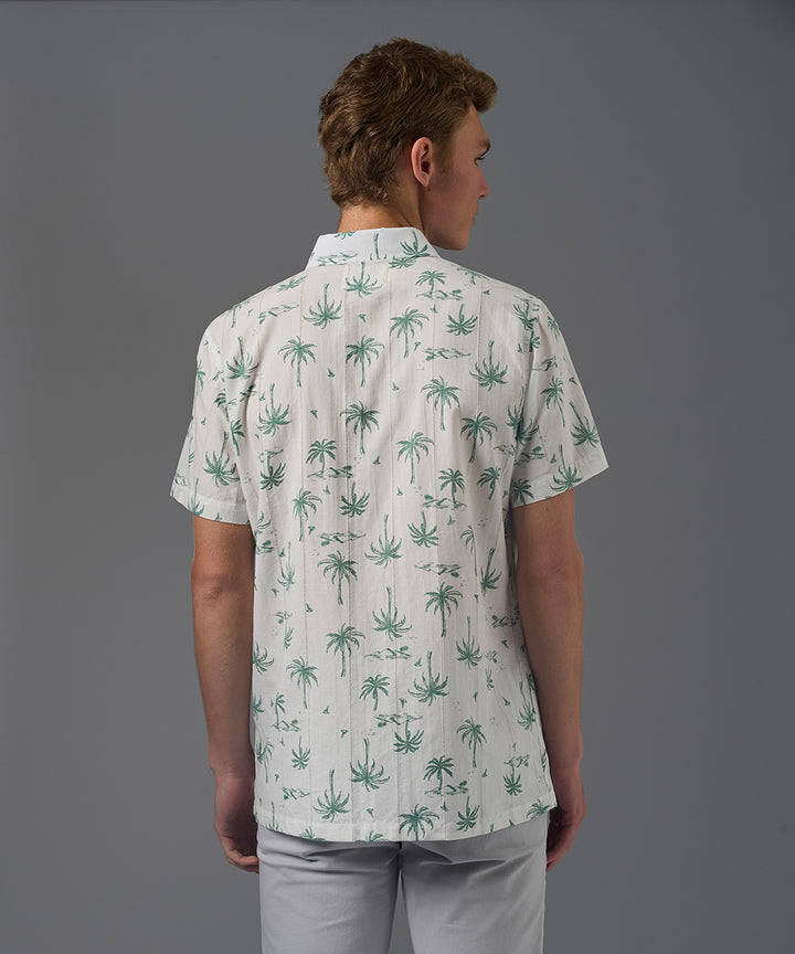 CAMISA MANGA CORTA CUELLO SPREAD PECHERA FRANCESA CLASSIC FIT BLANCO ESTAMPADO PV26