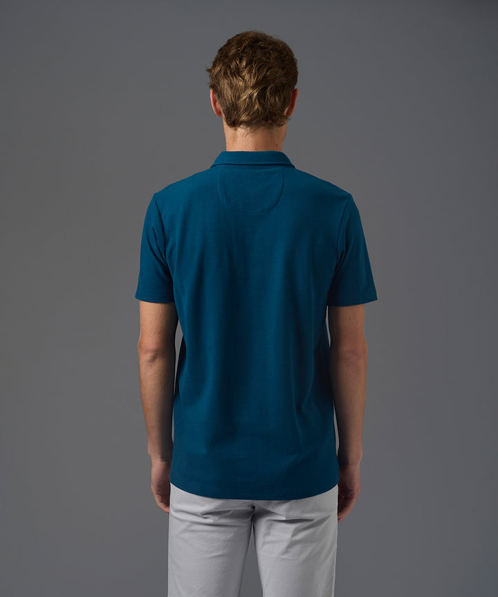 POLO MANGA CORTA PIQUE CUELLO BOX BORDADO COBALTO PV26