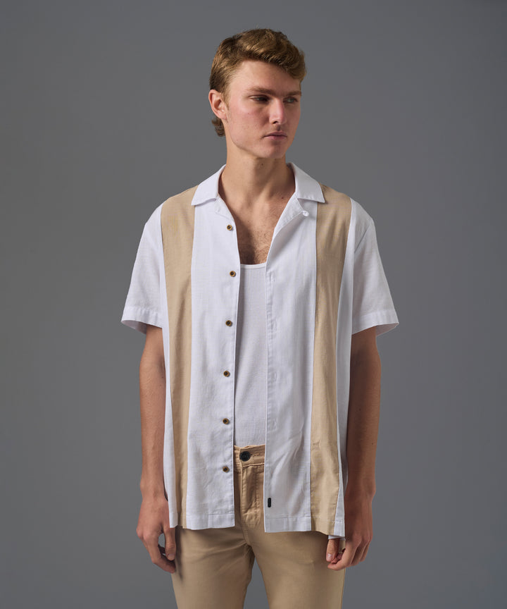 CAMISA MANGA CORTA LOOK LINO CUELLO RESORT CORTES CLASSIC FIT BLANCO PV26