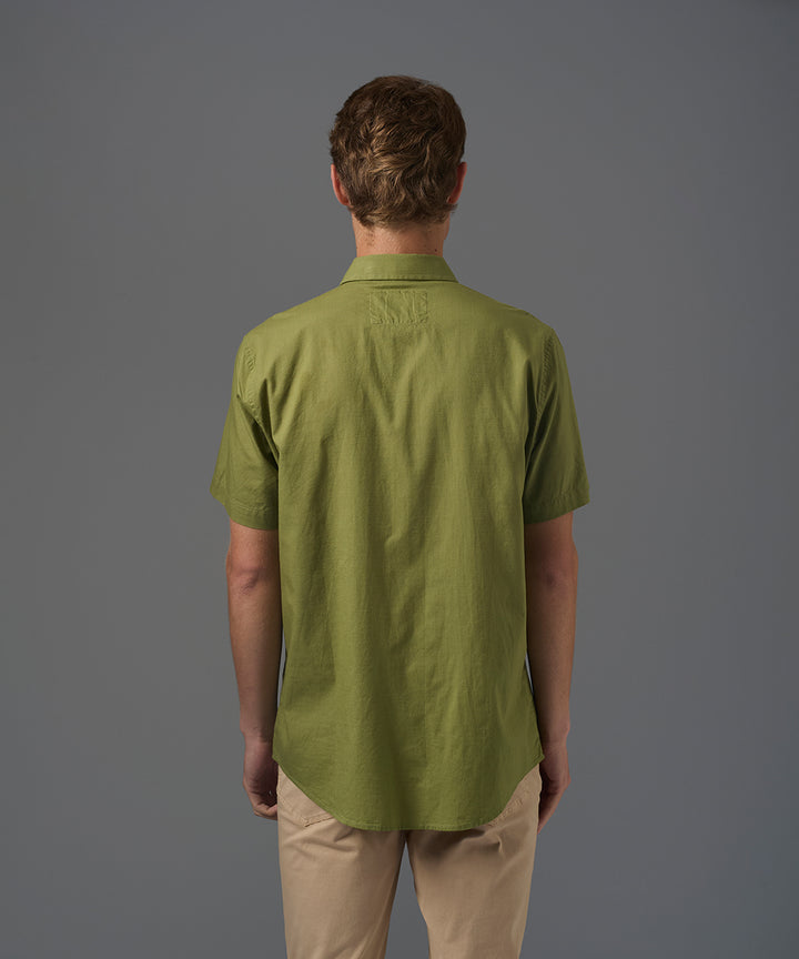 CAMISA MANGA CORTA LOOK LINO CUELLO SPREAD CLASSIC FIT VERDE CLARO PV26