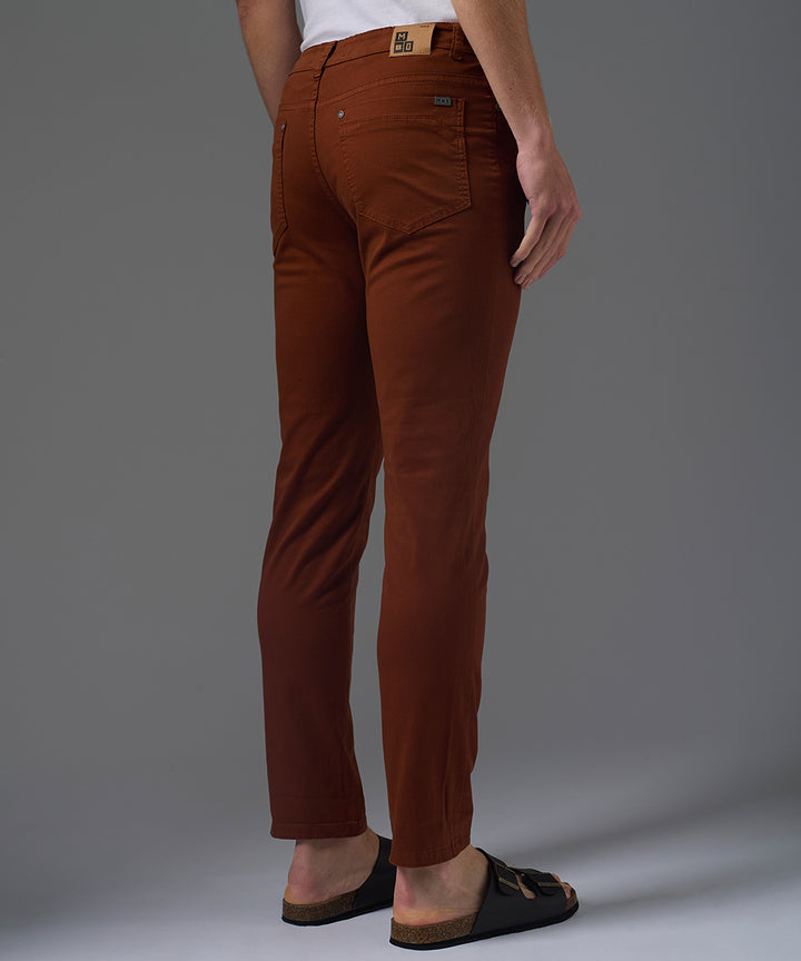 PANTALON DRILL FIVE POCKET SLIM FIT LADRILLO PV26