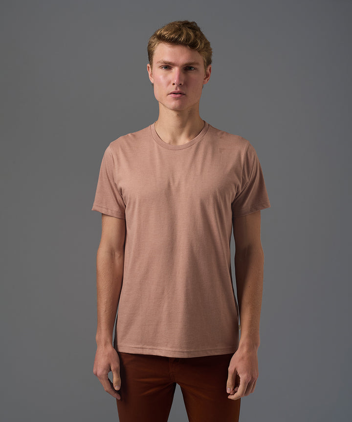 POLO MANGA CORTA JERSEY CUELLO REDONDO BASICO CANELA PV26