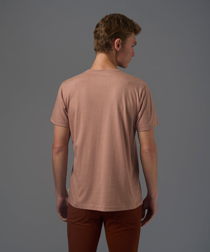 POLO MANGA CORTA JERSEY CUELLO REDONDO BASICO CANELA PV26