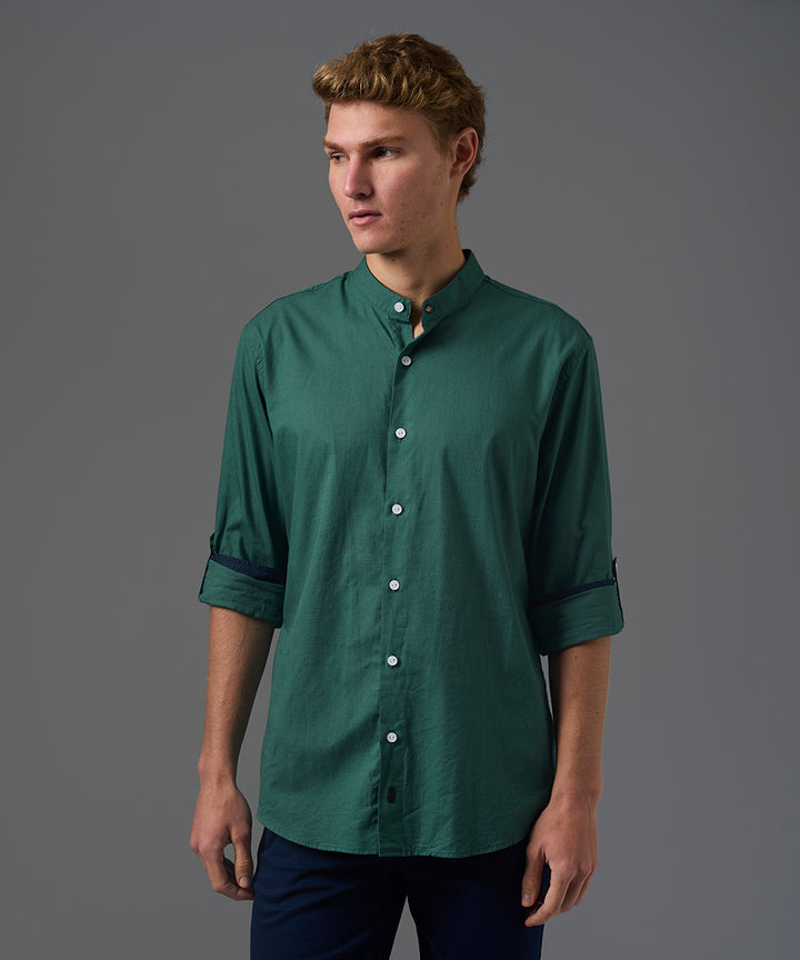 CAMISA MANGA LARGA CASUAL CUELLO STAND UP CLASSIC FIT VERDE BOTELLA PV26