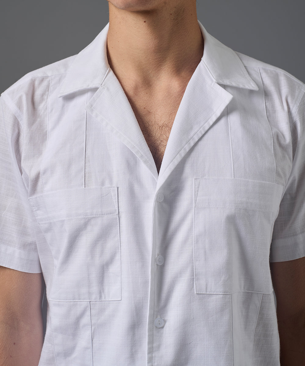 CAMISA MANGA CORTA LOOK LINO CUELLO RESORT GUAYABERA CLASSIC FIT BLANCO PV26