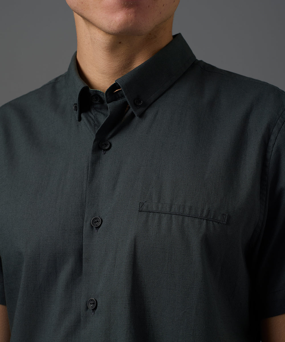 CAMISA MANGA CORTA LOOK LINO BUTTON DOWN CLASSIC FIT PLOMO PV26