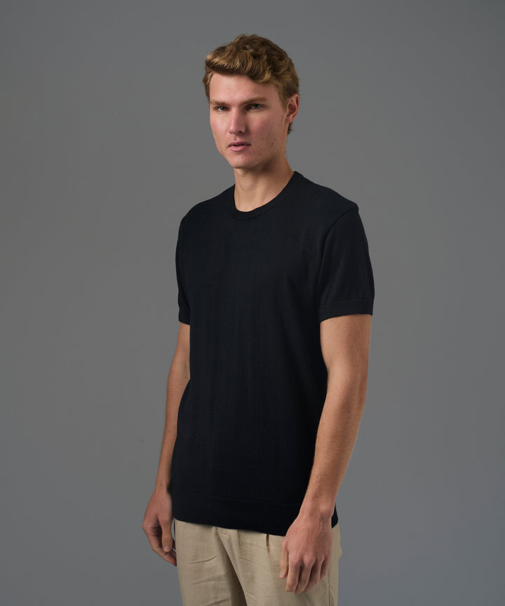 POLO MANGA CORTA PET BASICO CUELLO REDONDO NEGRO PV26