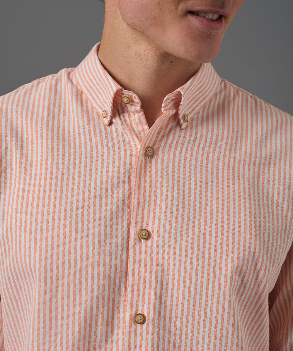 CAMISA MANGA LARGA OXFORD RAYAS CLASSIC FIT NARANJA RAYAS PV26