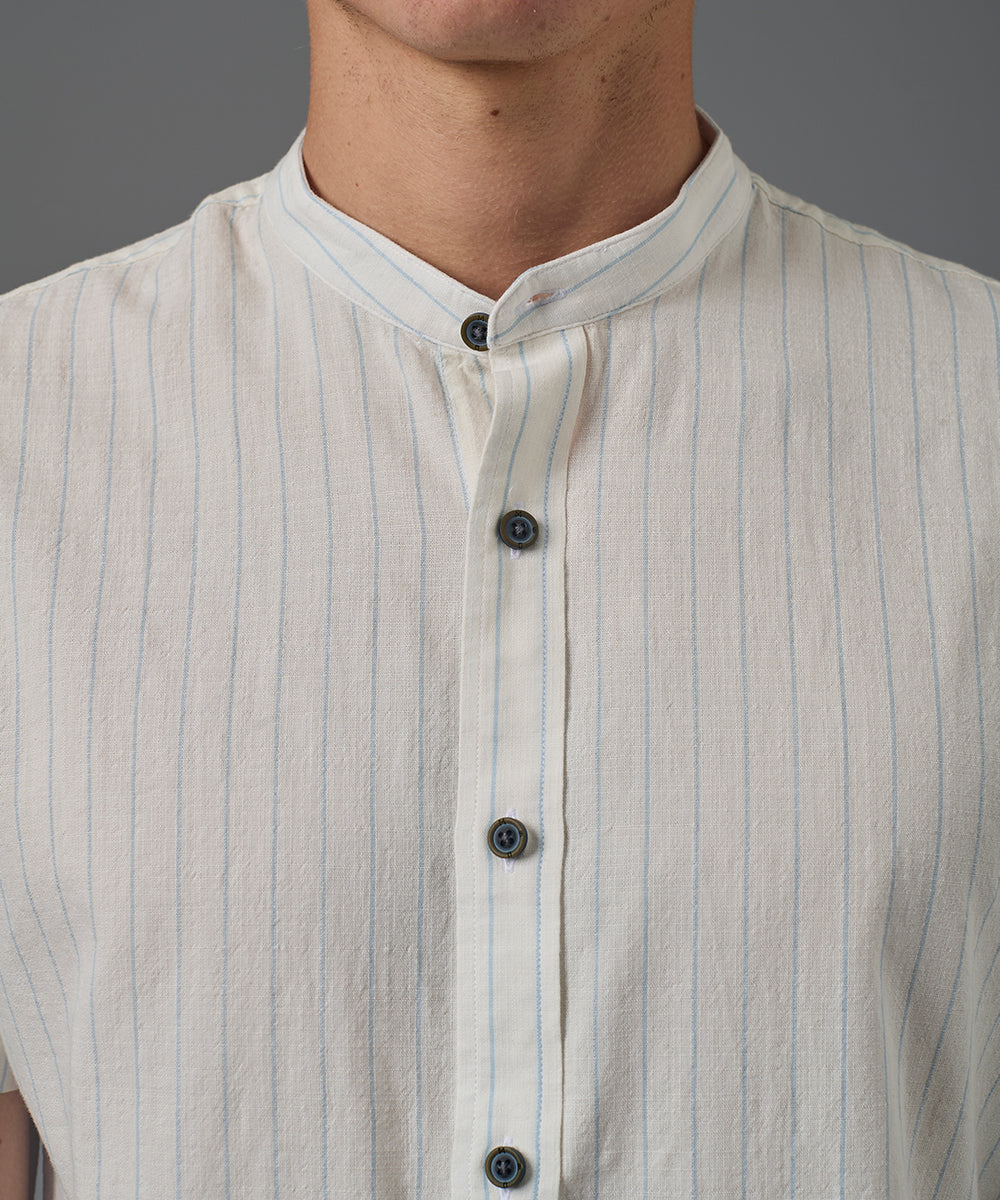 CAMISA MANGA CORTA CASUAL LOOK LINO CUELLO NERU CLASSIC FIT CELESTE C/RAYAS PV26