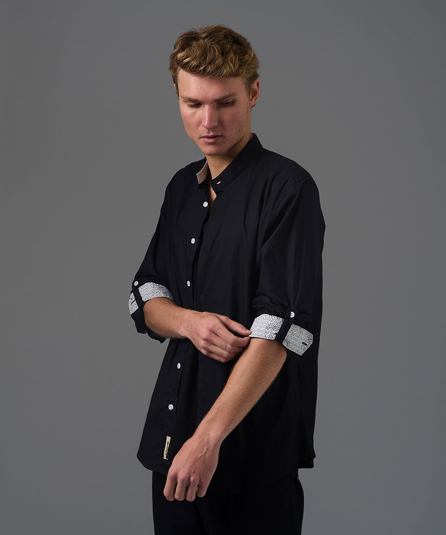 CAMISA MANGA LARGA LOOK LINO CUELLO STAND UP CLASSIC FIT NEGRO PV26