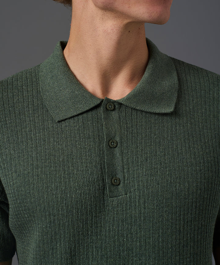 POLO MANGA CORTA PET CUELLO BOX VERDE PV26