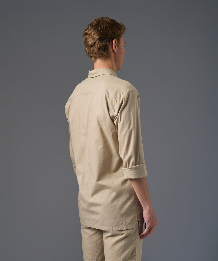 CAMISA MANGA LARGA LOOK LINO CUELLO SPREAD CLASSIC FIT BEIGE PV26