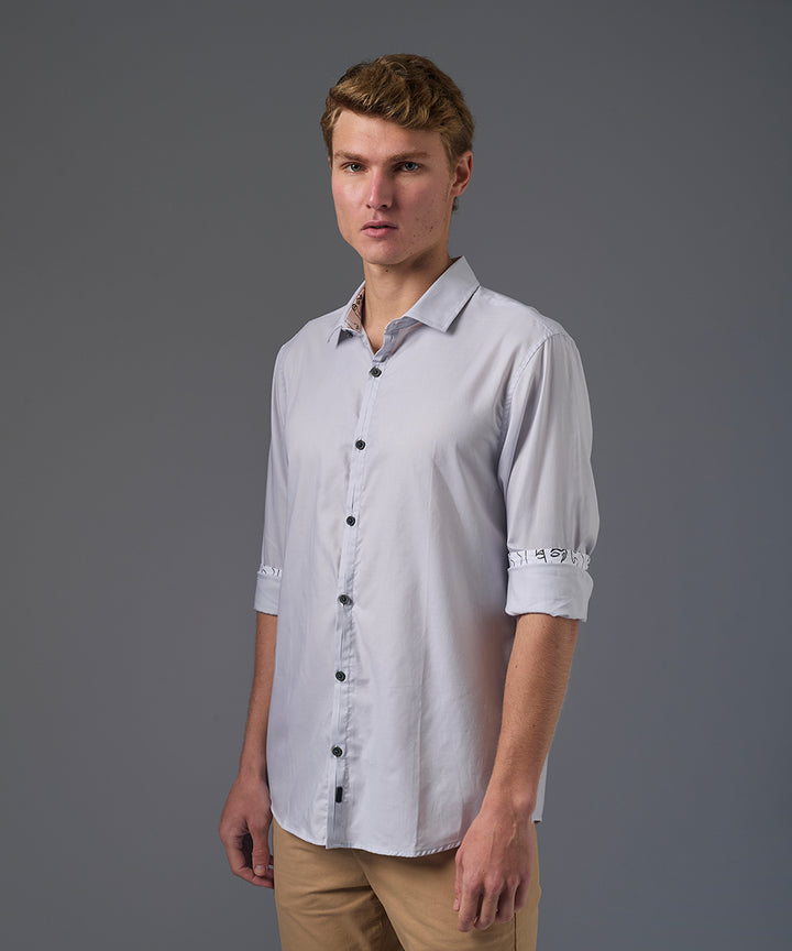 CAMISA MANGA LARGA PECHERA OJAL CLASSIC FIT GRIS PV26