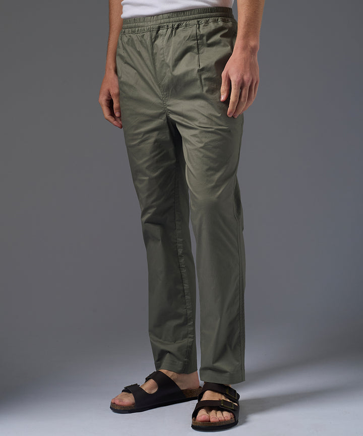 PANTALON TAFETA BAGGY CON PLIEGUES CLASSIC FIT VERDE PV26