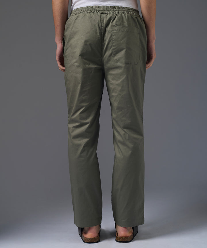 PANTALON TAFETA BAGGY CON PLIEGUES CLASSIC FIT VERDE PV26