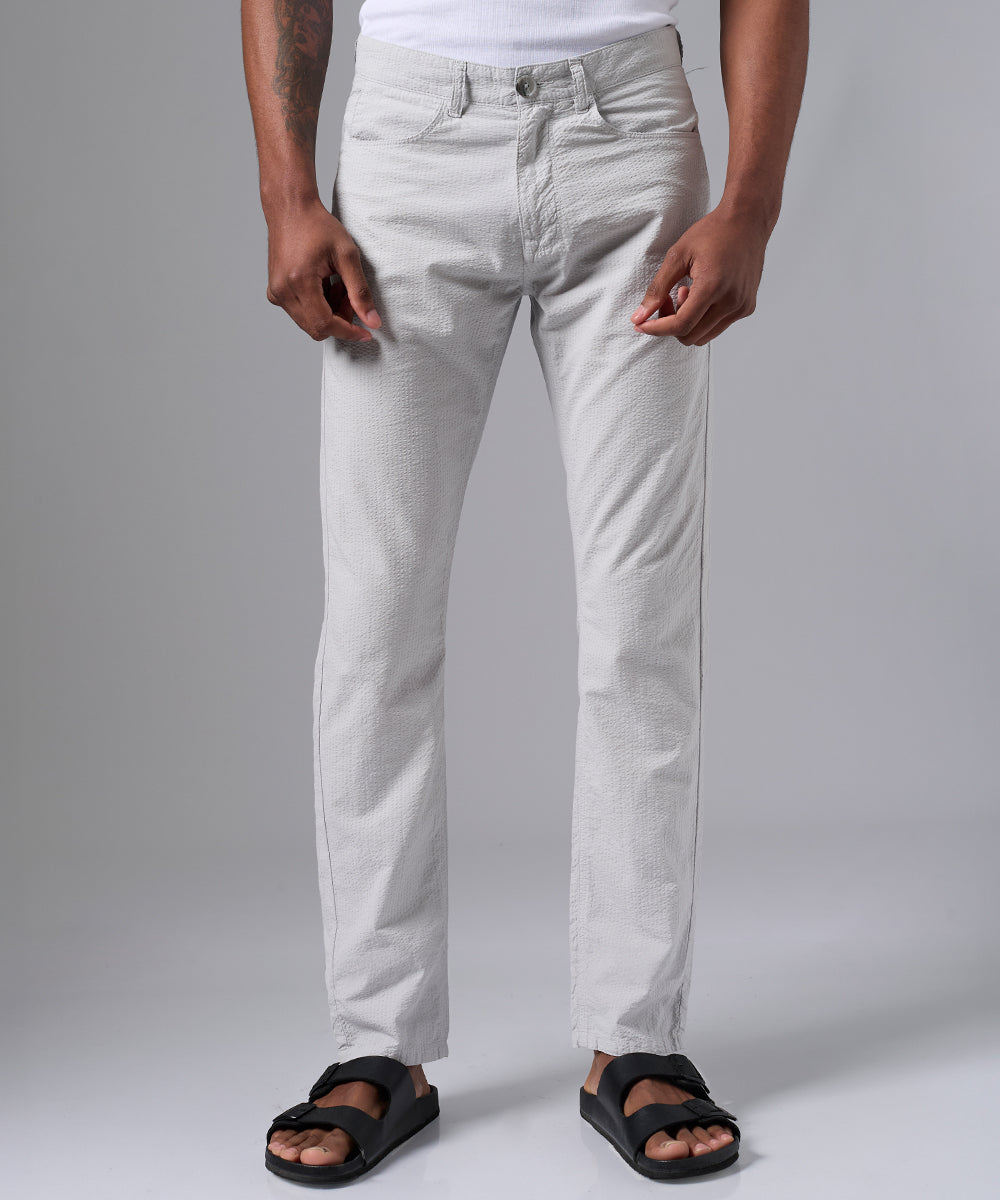 PANTALON SEER SUCKER SLIM FIT GRIS PV25