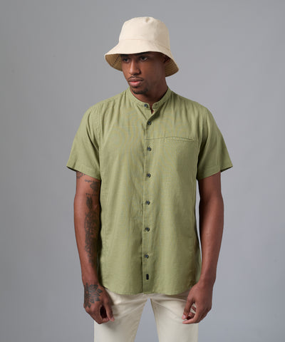 CAMISA MANGA CORTA CASUAL LOOK LINO CUELLO NERU CLASSIC FIT VERDE CLARO PV25