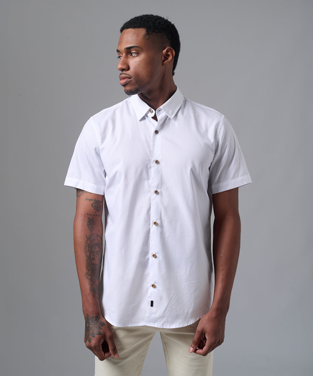 CAMISA MANGA CORTA CASUAL BUTTON DOWN OCULTO CLASSIC FIT BLANCO PV25