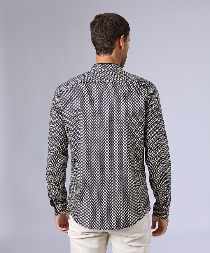 CAMISA MANGA LARGA CUELLO NERU DESMONTABLE CLASSIC FIT BEIGE ESTAMPADO OI24