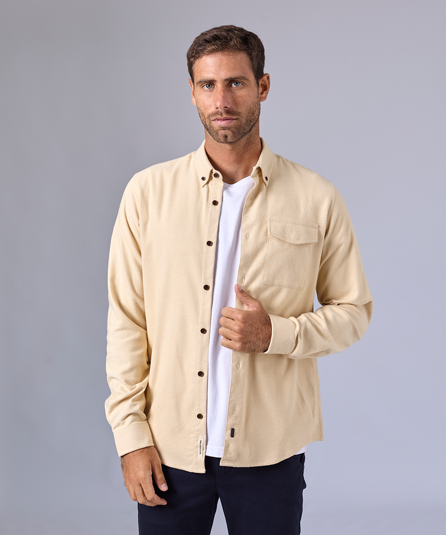 CAMISA MANGA LARGA FRANELA CUELLO BUTTON DOWN CLASSIC FIT HUESO OI24