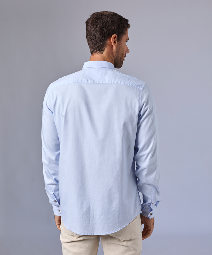 CAMISA MANGA LARGA OXFORD CUELLO SPREAD CLASSIC FIT CELESTE OI24