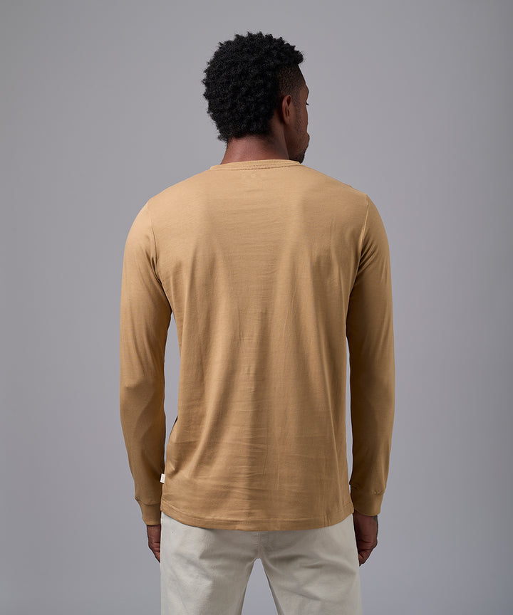 POLO MANGA LARGA JERSEY HENLEY CAMELLO OI25