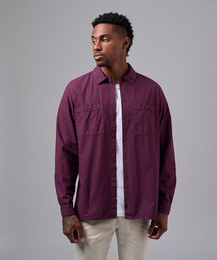 CAMISA MANGA LARGA TAFETA DOBLE BOLSILLO CLASSIC FIT GUINDA OI25