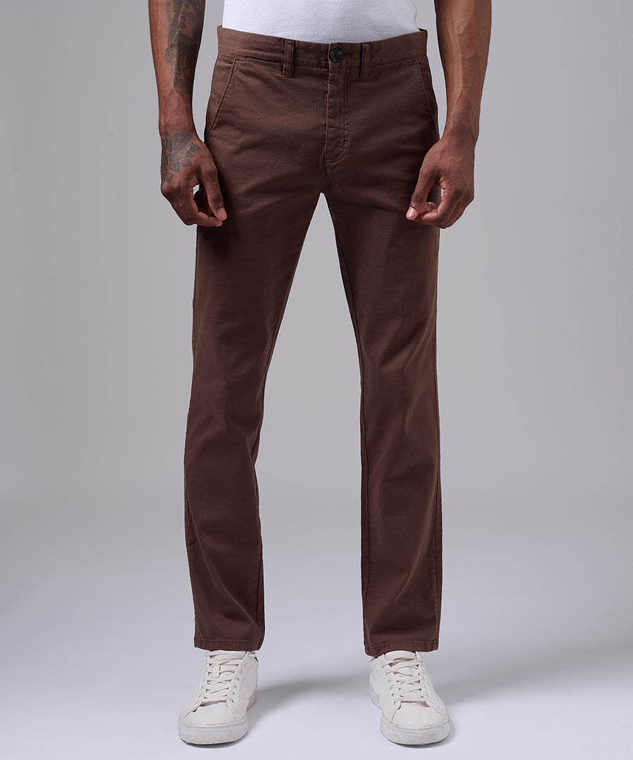PANTALON DRILL FLAT FRONT SLIM FIT MARRON OI25