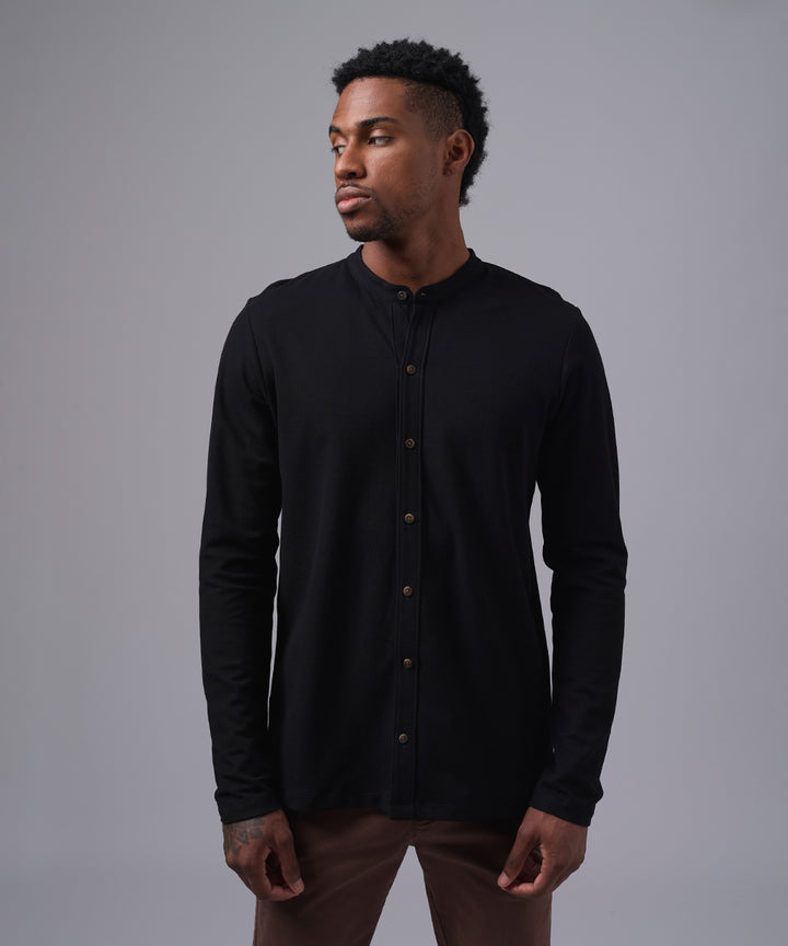 POLO MANGA LARGA PIQUE CUELLO NERU NEGRO OI25
