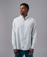 CAMISA MANGA LARGA DENIM CUELLO BUTTON DOWN CLASSIC FIT CELESTE CLARO OI25