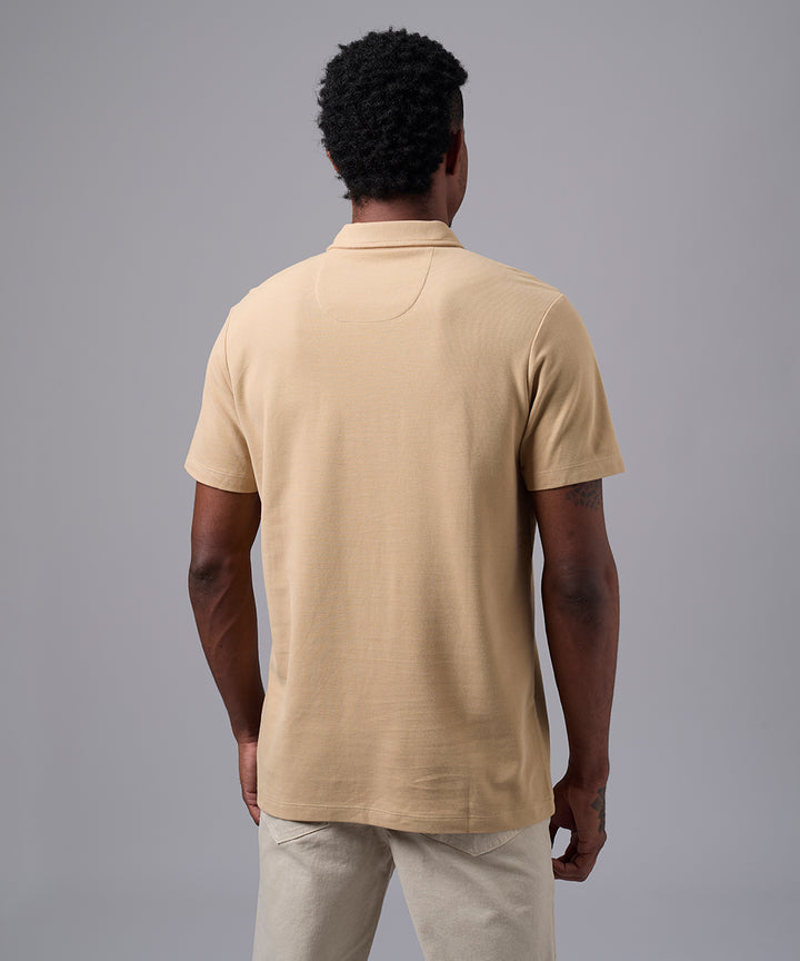 POLO MANGA CORTA PIQUE CUELLO BOX BEIGE OI25