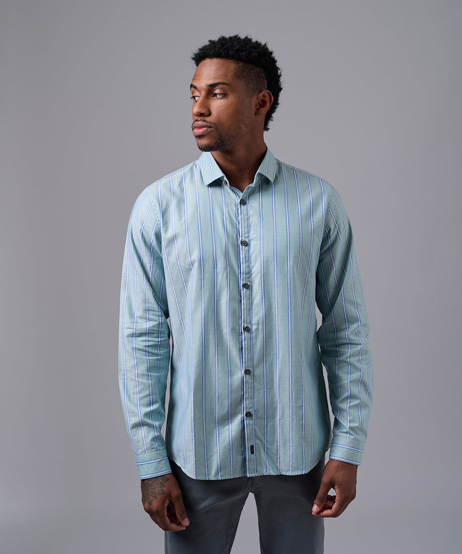CAMISA MANGA LARGA PECHERA OJAL CLASSIC FIT VERDE RAYAS OI25