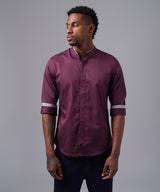 CAMISA MANGA LARGA CUELLO NERU DESMONTABLE CLASSIC FIT GUINDA OI25