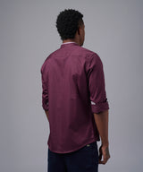 CAMISA MANGA LARGA CUELLO NERU DESMONTABLE CLASSIC FIT GUINDA OI25