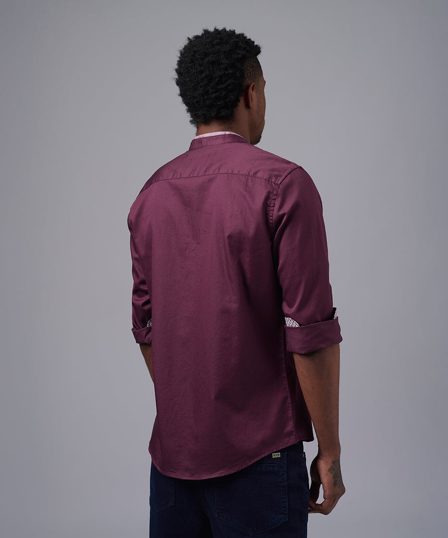 CAMISA MANGA LARGA CUELLO NERU DESMONTABLE CLASSIC FIT GUINDA OI25
