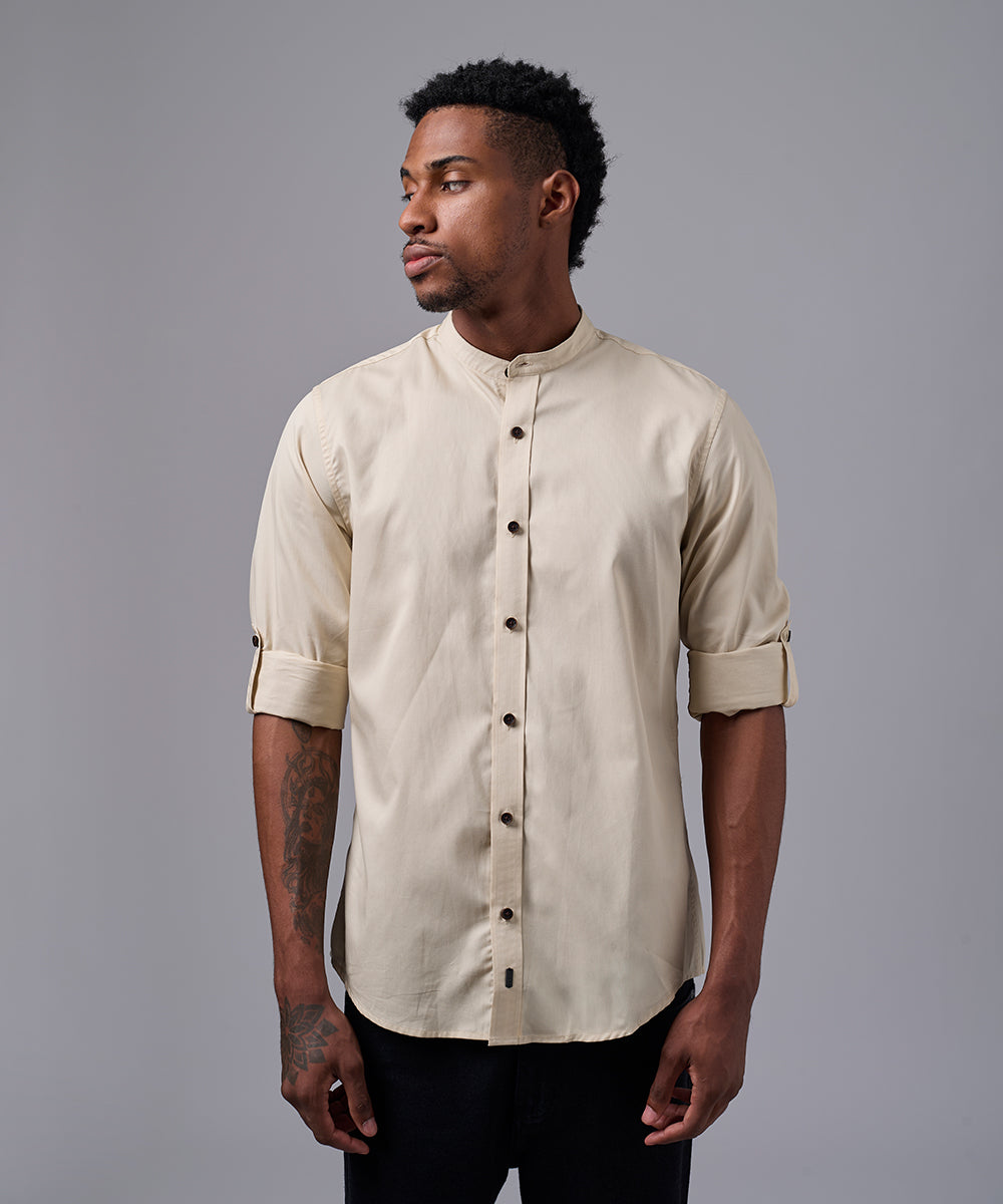 CAMISA MANGA LARGA CASUAL CUELLO NERU CLASSIC FIT BEIGE OI25