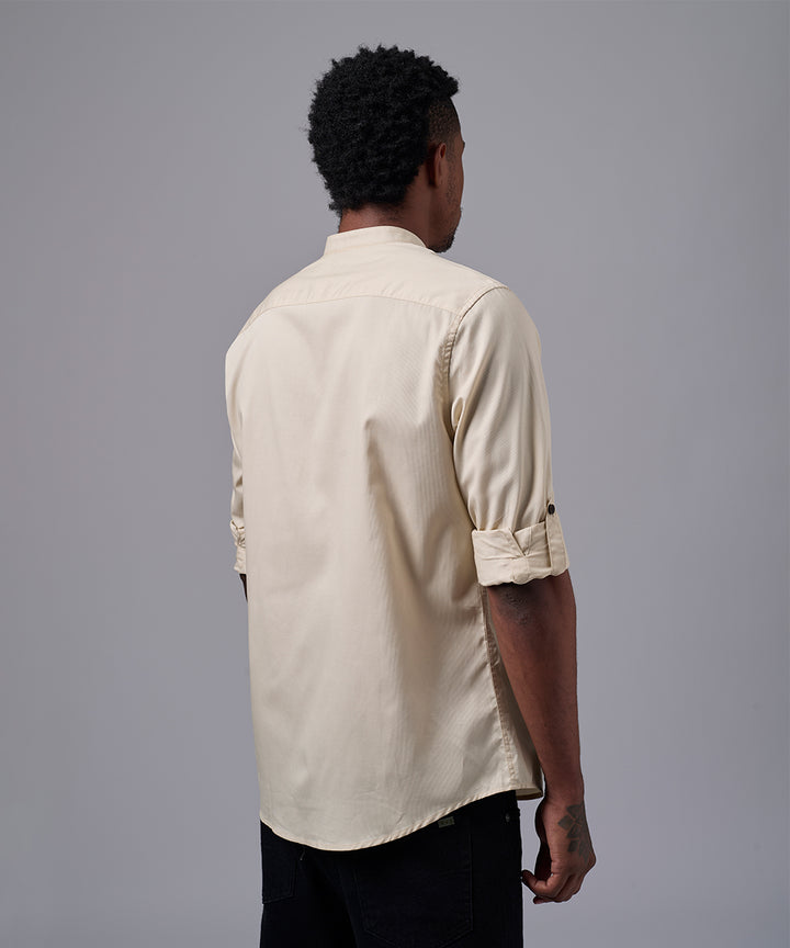 CAMISA MANGA LARGA CASUAL CUELLO NERU CLASSIC FIT BEIGE OI25