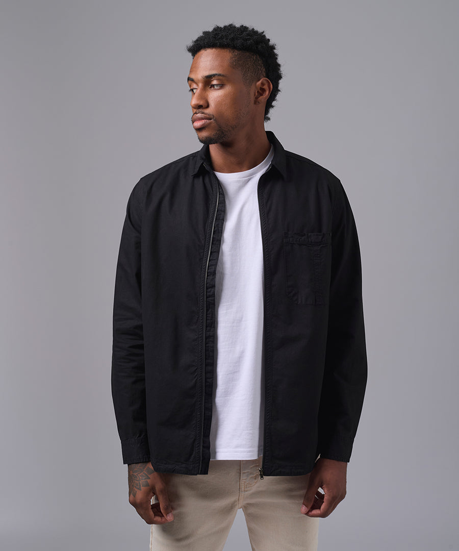 CAMISA MANGA LARGA CASUAL DRILL CON CIERRE CLASSIC FIT NEGRO OI25
