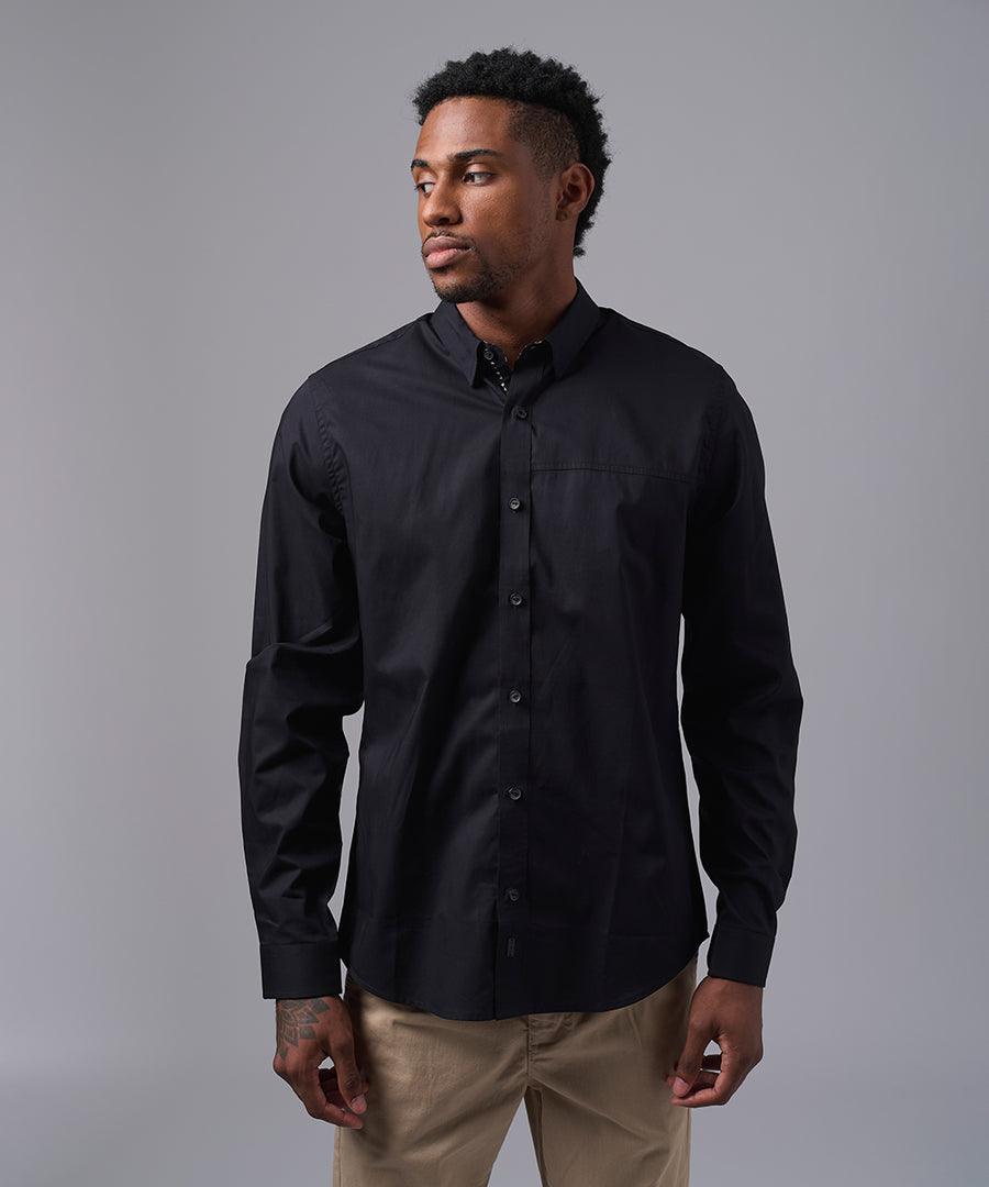 CAMISA MANGA LARGA CUELLO BUTTON DOWN OCULTO CLASSIC FIT NEGRO OI25