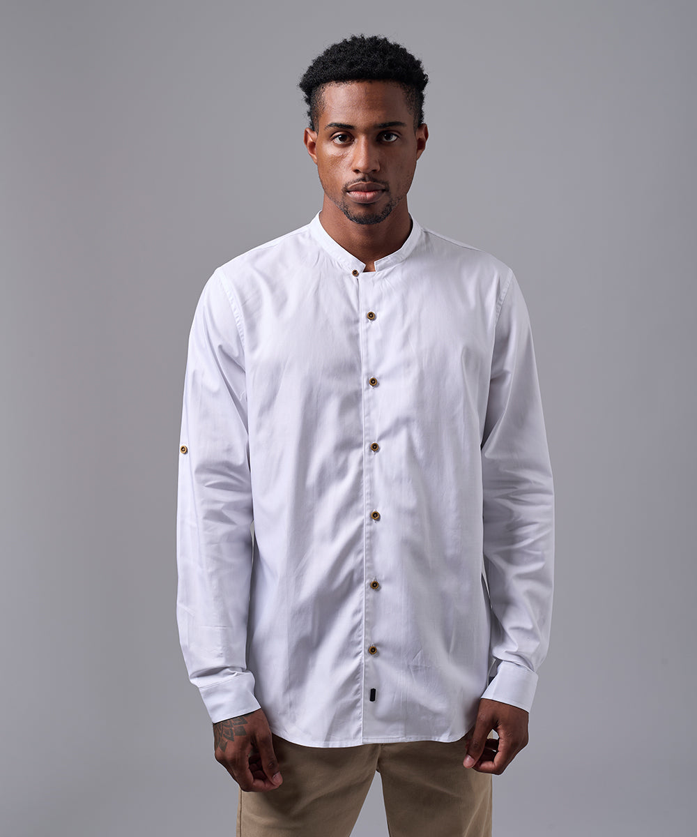 CAMISA MANGA LARGA CUELLO NERÚ RECTO SLIM FIT BLANCO OI25