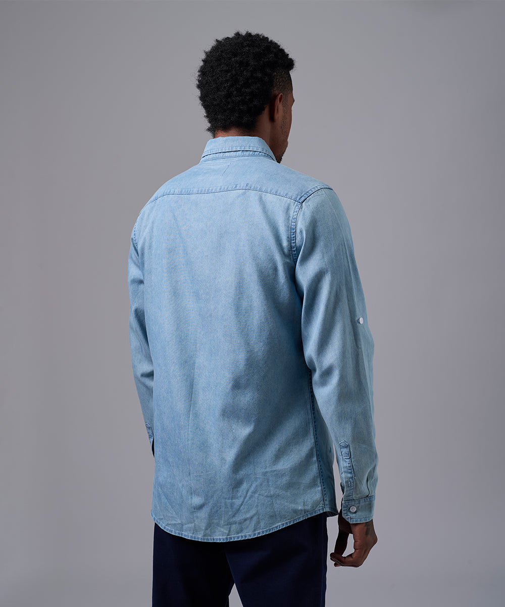 CAMISA MANGA LARGA DENIM CUELLO BUTTON DOWN CLASSIC FIT CELESTE OI25